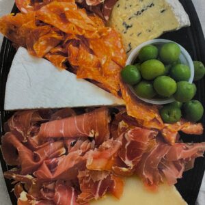 Ost- och charkbricka